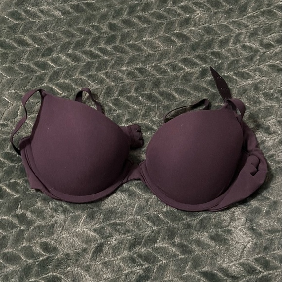 SKIMS Black PushUp TShirt Bra - Picture 1 of 3